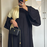 ROBE À VOLANT [NOIR]
