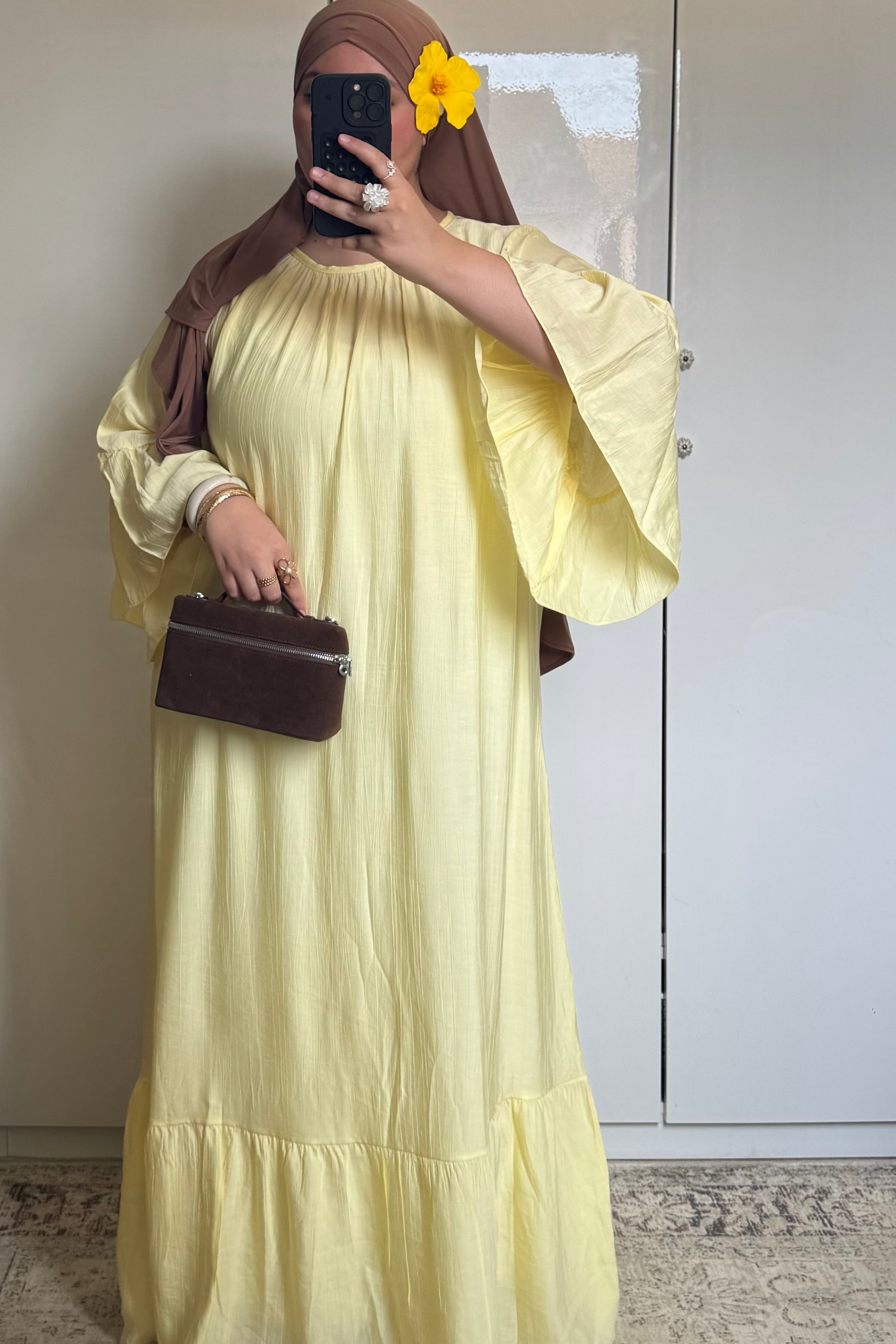 ROBE À VOLANT [JAUNE]