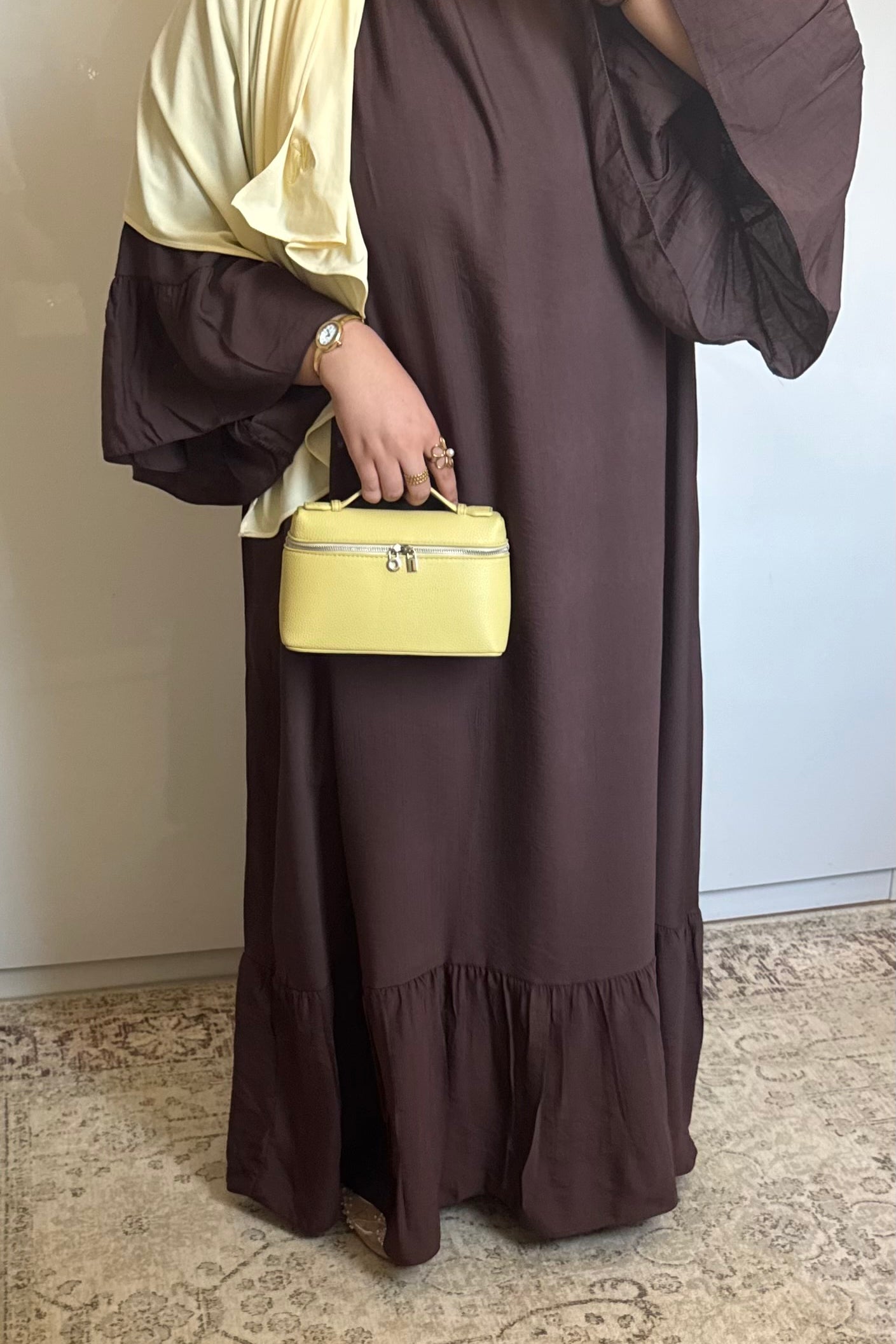 ROBE À VOLANT [MARRON CHOCOLAT]