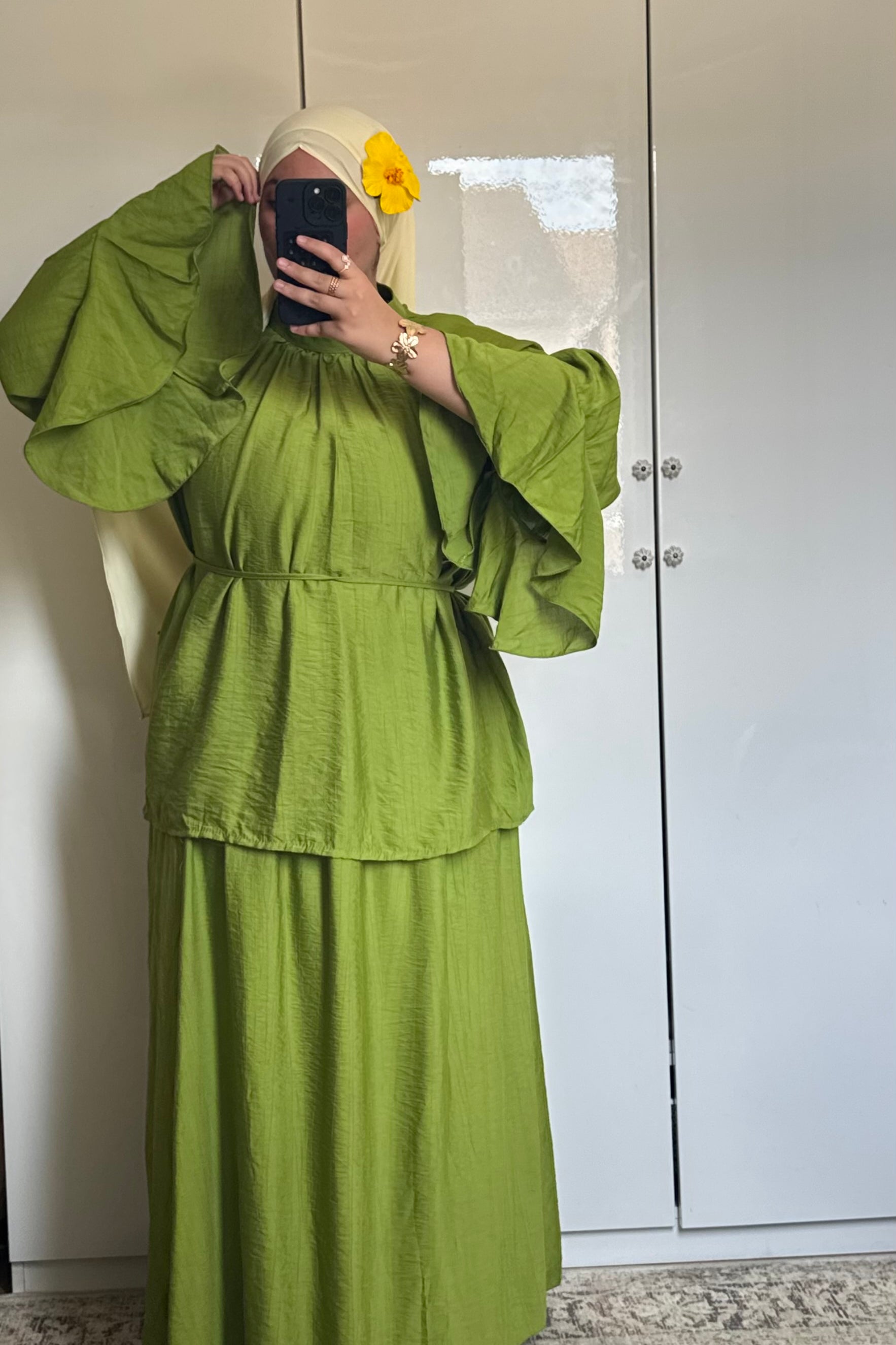 ENSEMBLE À VOLANT [VERT OLIVE]