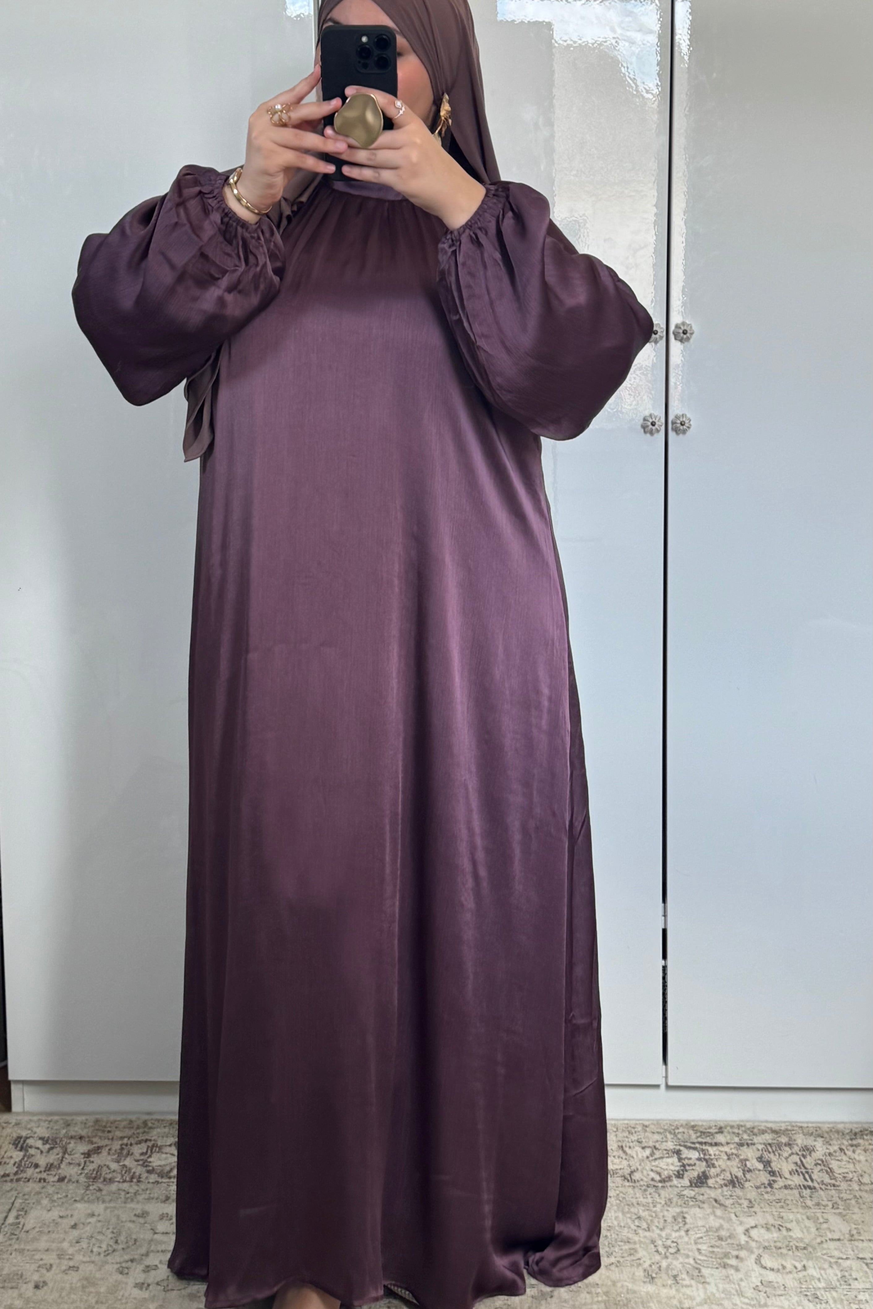 ROBE SATINÉE [PRUNE]
