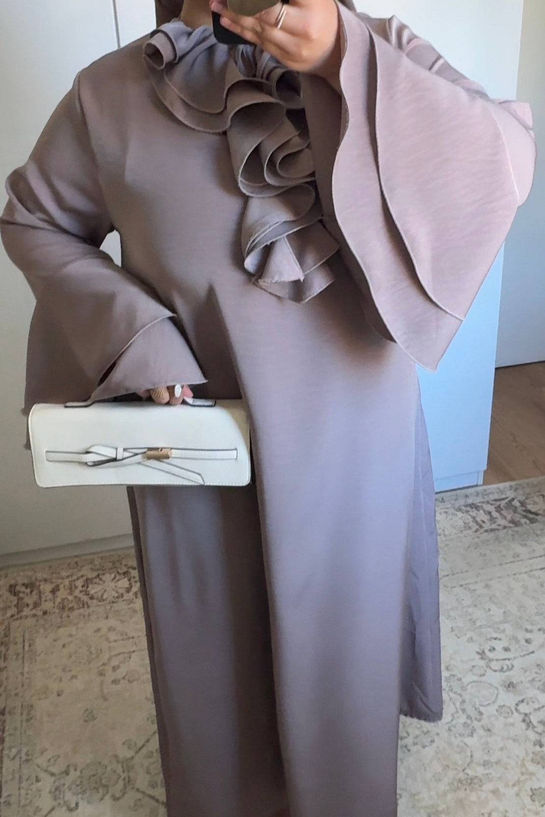 ROBE COL VOLANT [TAUPE]